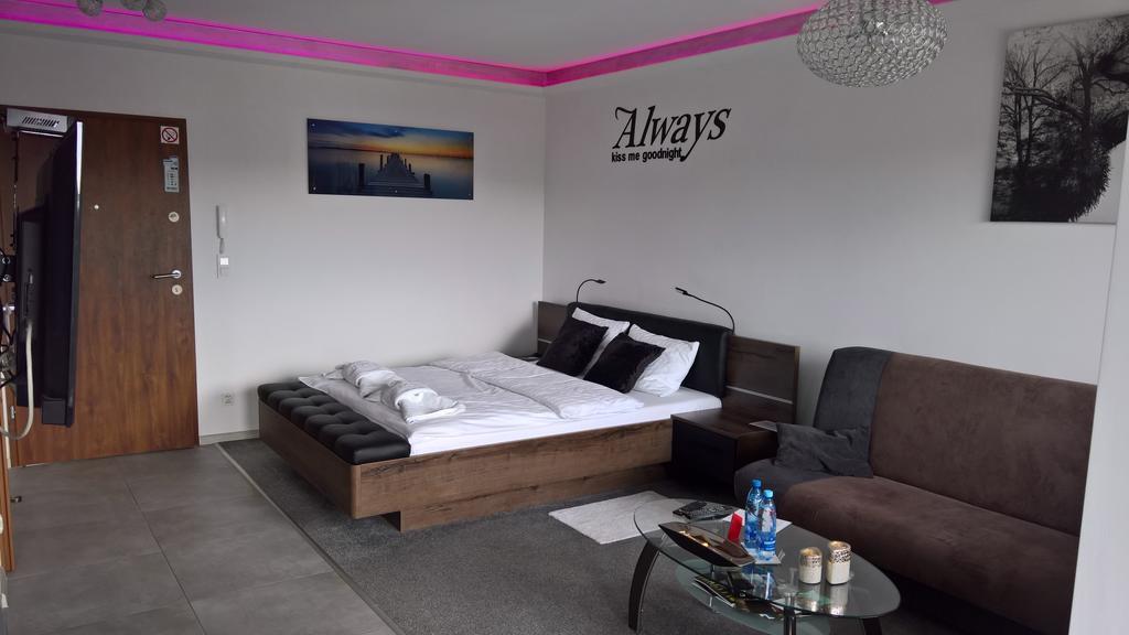 Top Oder Apartments- Private Parking Szczecin Extérieur photo