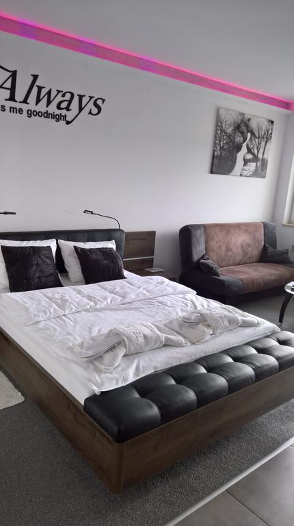 Top Oder Apartments- Private Parking Szczecin Extérieur photo